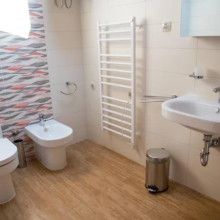 Flora Apartmán