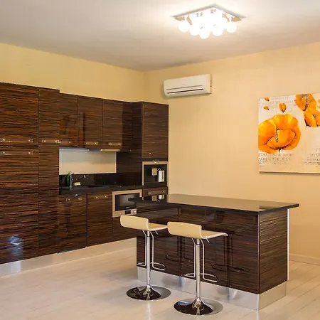 Flora Apartmán